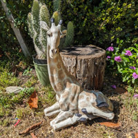 Design Toscano Zari the Resting Giraffe Statue & Reviews | Wayfair